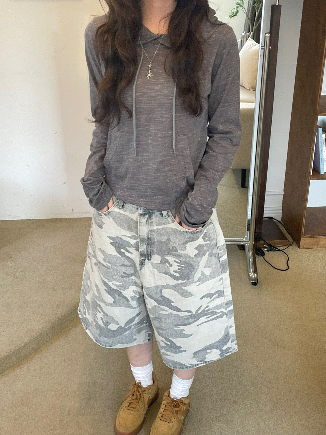 Damen Cargoshorts mit weitem Schnitt und modischem Camouflage-Muster Heidi-Mode