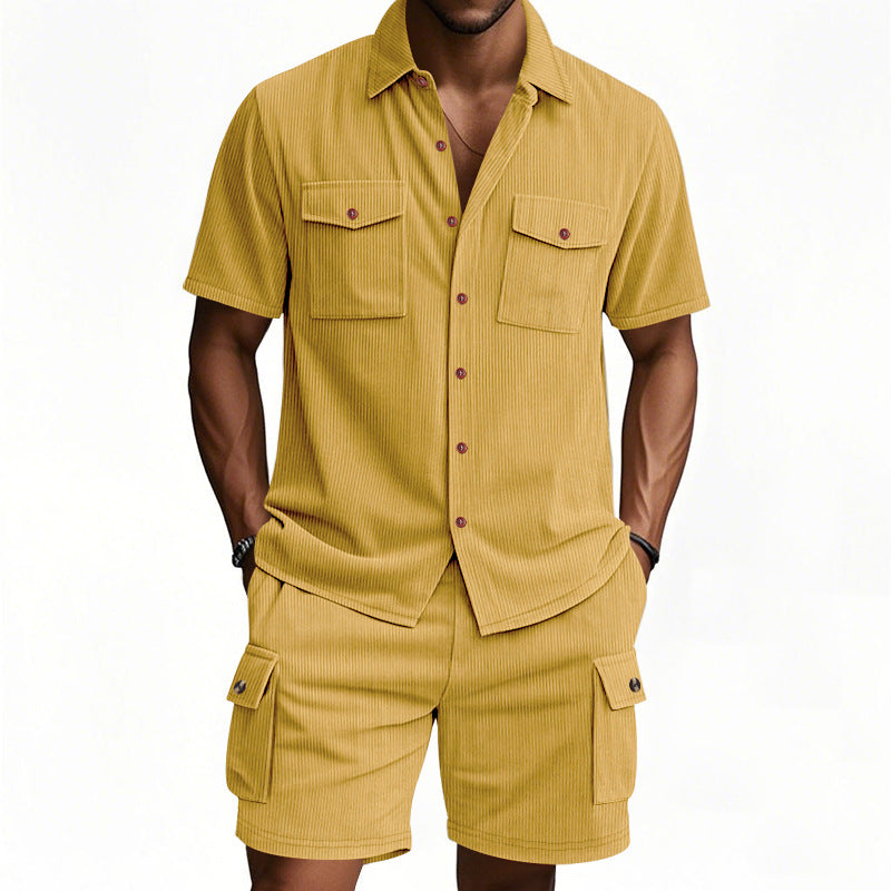 Herren komfortables Freizeitoutfit mit Kurzarmhemd und lockeren Shorts Heidi-Mode