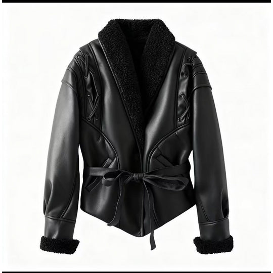 Damen Kunstlederjacke mit warmem Teddyfutter und eleganten Schnürdetails Heidi-Mode