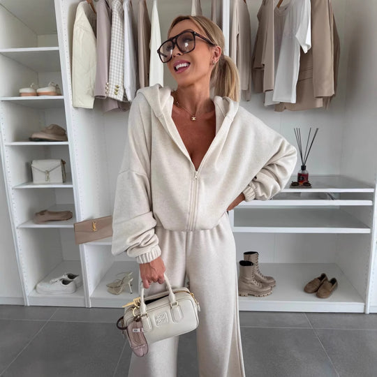 Damen Loungewear-Anzug aus weichem Fleece mit Kapuze und weitem Schnitt Heidi-Mode