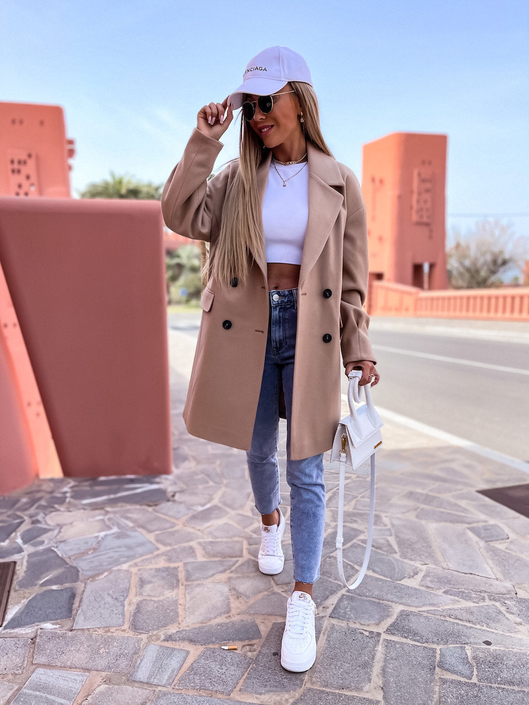 Damen eleganter und strukturierter Mantel im doppelten Design Heidi-Mode