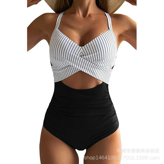 Heidi Mode | Hohler rückenfreier Bikini mit engen Trägern