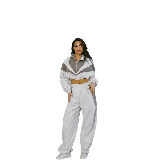 Damen sportliches Freizeitanzug-Set mit Designerkapuze und gestreiftem Design Heidi-Mode