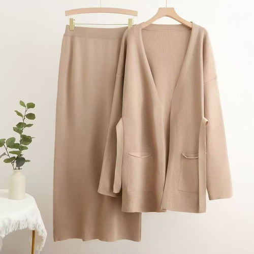 Damen lässiges Strickensemble mit tiefem V-Ausschnitt und praktischen Taschen Heidi-Mode