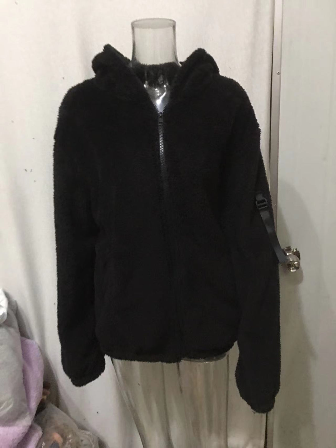 Herren Kuschelige Fleecejacke mit Kapuze und praktischen Reißverschlusstaschen Heidi-Mode