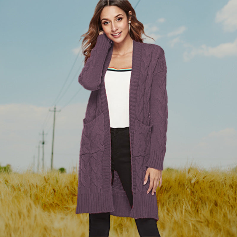 Damen Strickmantel mit großen Taschen und eleganten Zopfmustern Heidi-Mode