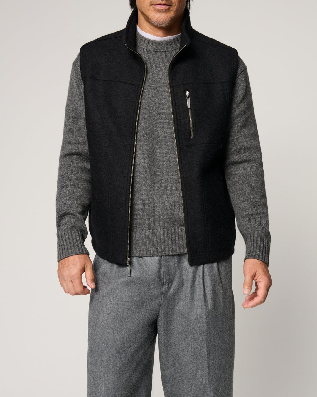 Herren warme Weste aus hochwertiger Schurwolle mit Knopfverschlüssen Heidi-Mode