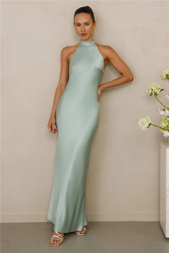 Damen Elegantes Maxikleid mit hochgeschlossenem Design und schimmerndem Satin-Finish Heidi-Mode