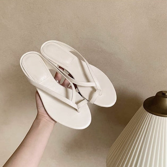 Femme Minimalist Thong Sandalen Heidi-Mode