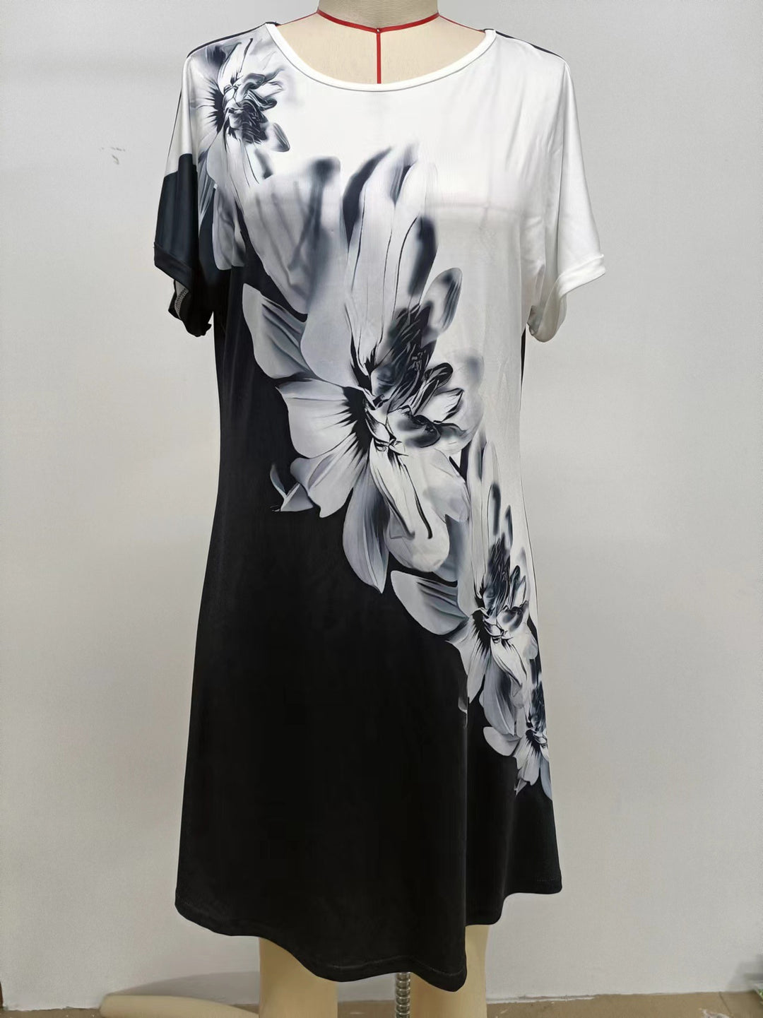 Damen Blusenkleid mit floralem Druck und kurzem Arm Heidi-Mode