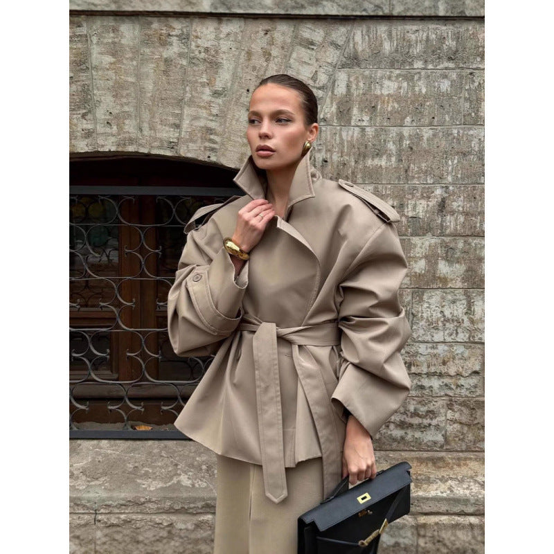 Damen Trenchcoat mit taillierbarem Gürtel und modischen Revers Heidi-Mode
