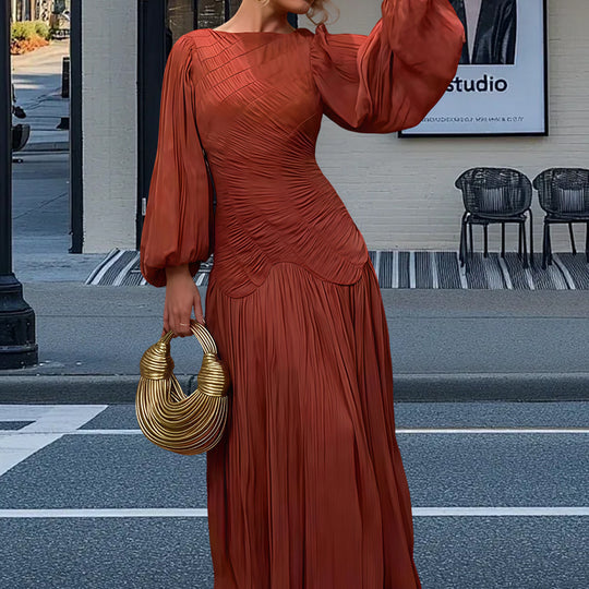 Damen Elegantes Plissiertes Maxikleid mit Raffungen und langen Ärmeln Heidi-Mode