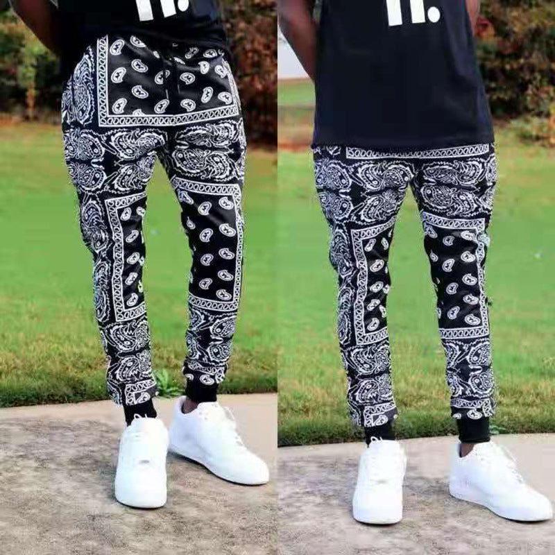 Herren Cargo-Jogginghose im extravaganten Paisley-Muster Heidi-Mode