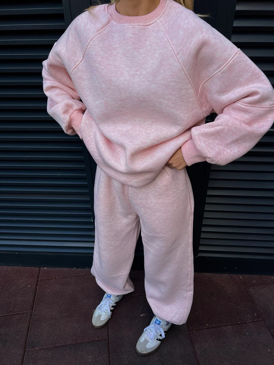 Damen Gemütliches Lounge-Set mit Oversized-Sweatshirt und weiter Hose Heidi-Mode