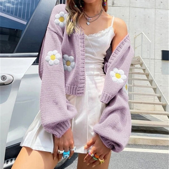 Damen Strickjacke mit floralen Applikationen und lockerer Passform Heidi-Mode