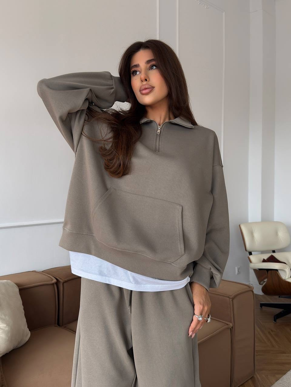 Damen lässiges Fleece-Set mit hochgeschlossenem Reißverschluss und weiten Beinen Heidi-Mode