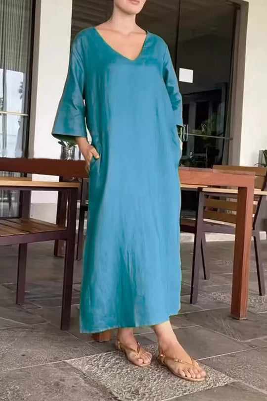 Damen luftiges Maxikleid aus atmungsaktiver Baumwolle mit V-Ausschnitt und praktischen Taschen Heidi-Mode