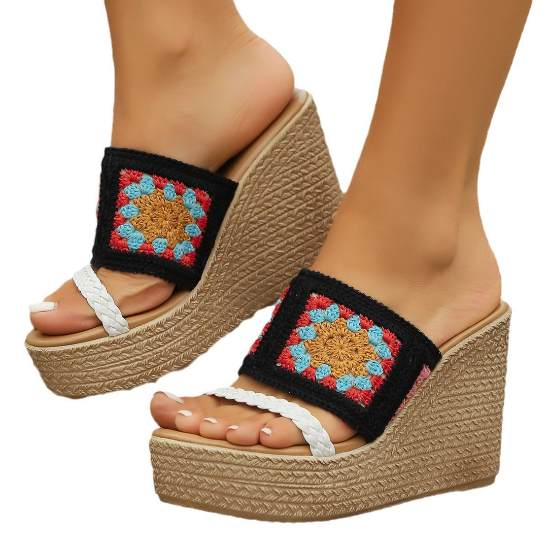 Damen Hochwertige Plateau-Sandalen mit buntem Stickdesign und komfortablem Fußbett Heidi-Mode