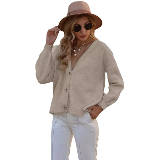 Damen Grobstrickcardigan mit lässigem V-Ausschnitt und dekorativen Knopfdetails Heidi-Mode