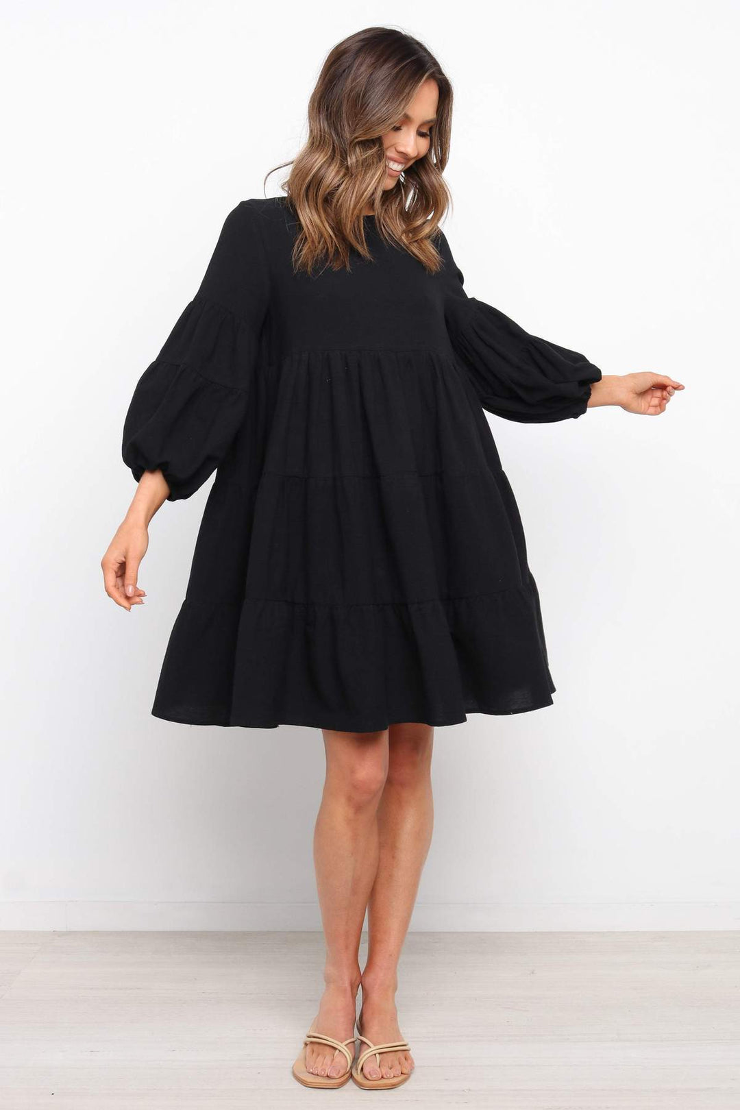 Damen romantisches Sommerkleid mit voluminösen Ärmeln und Rüschendetails Heidi-Mode