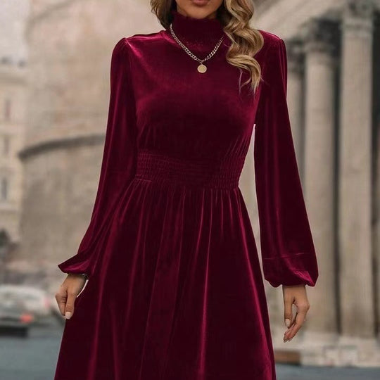 Damen Samtkleid mit hochgeschlossenem Design und eleganten langen Ärmeln Heidi-Mode