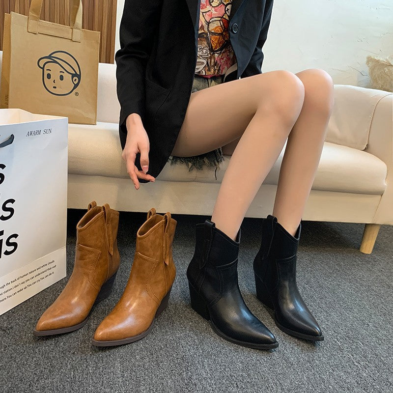 Damen modische Ankle Boots im eleganten Look mit spitzem Zehenbereich Heidi-Mode
