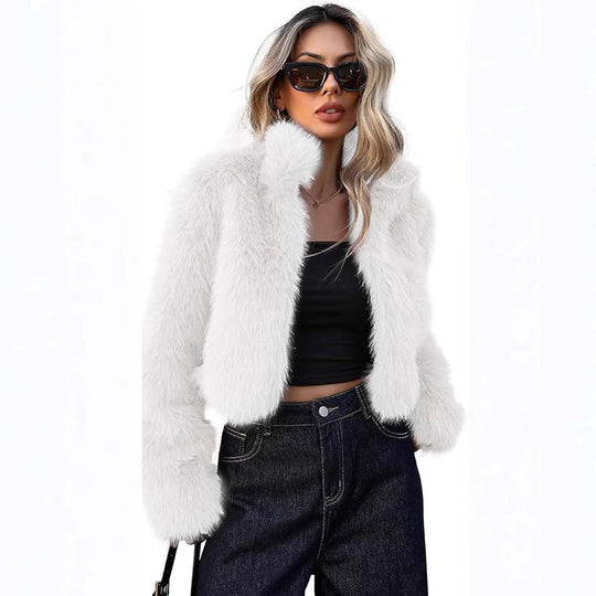 Damen Kurze Kunstpelzjacke mit weichem Fell und eleganter Silhouette Heidi-Mode