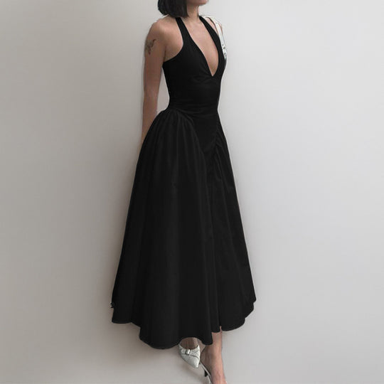 Damen Maxikleid mit tiefem V-Ausschnitt und schwingendem Rock Heidi-Mode