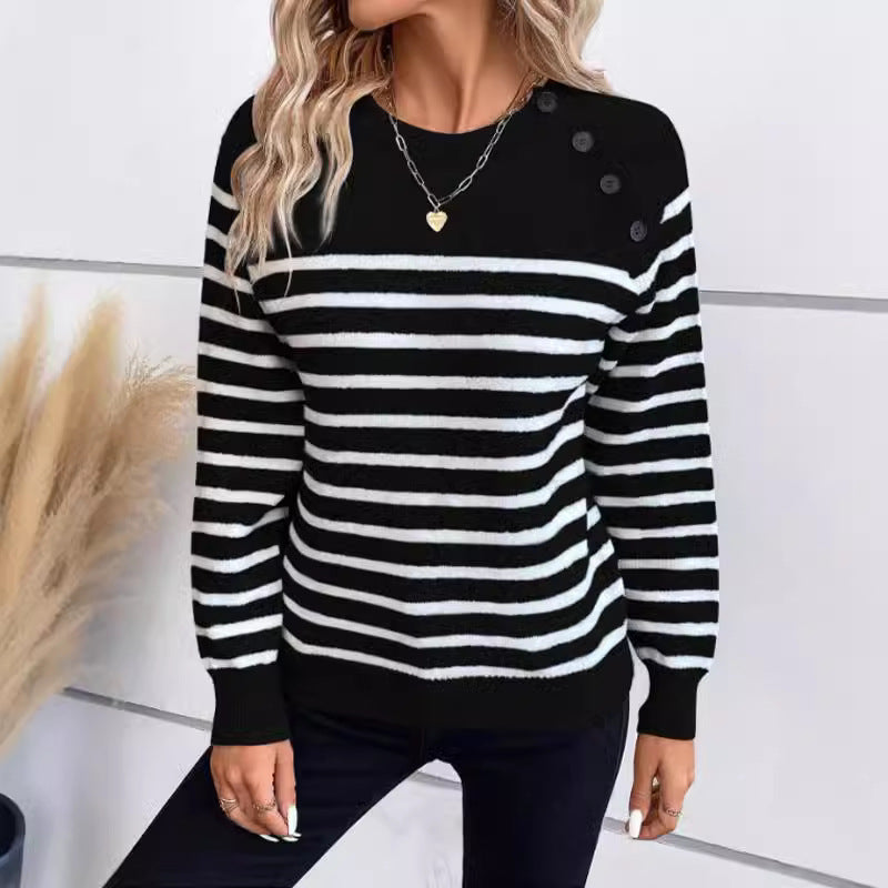 Damen gestreifter Pullover mit dekorativen Knopfdetails und Rundhalsausschnitt Heidi-Mode