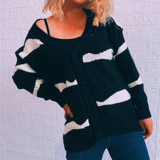 Damen gestreifte Strickjacke mit Knopfverschluss und weitem Schnitt Heidi-Mode