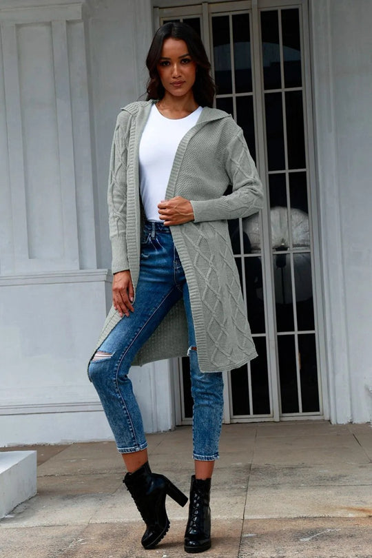 Damen Strickjacke mit Kapuze und stilvollem Zopfdesign Heidi-Mode