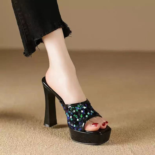 Heidi-Mode | Sommerschuhe mit Absatz, Plateau und quadrater Spitze
