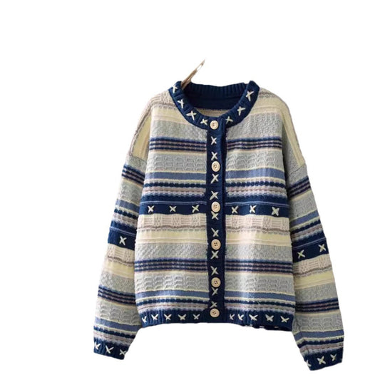 Damen Gemusterter Strickcardigan mit dekorativen Knöpfen und tiefen Taschen Heidi-Mode