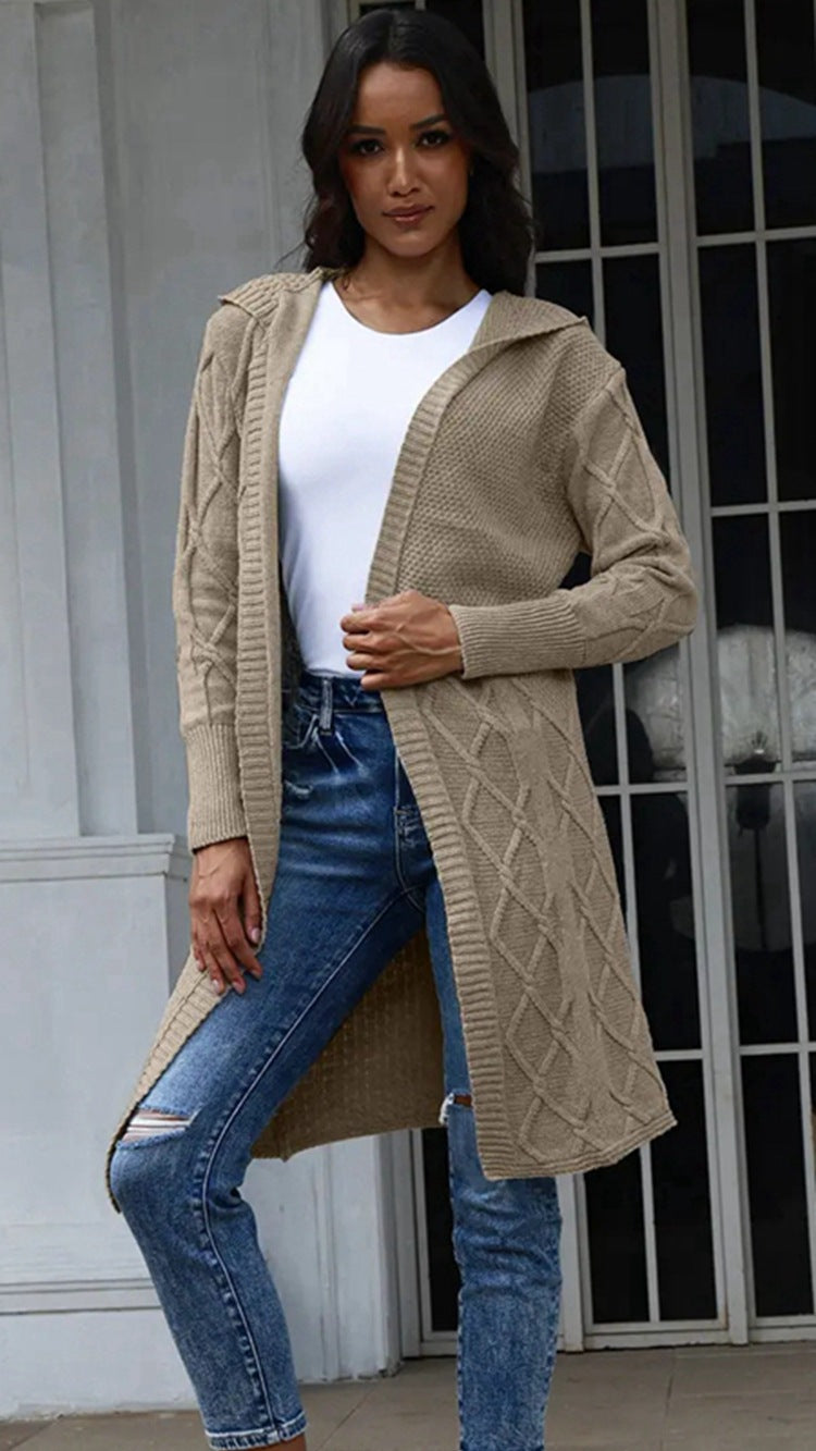 Damen Strickjacke mit Kapuze und stilvollem Zopfdesign Heidi-Mode
