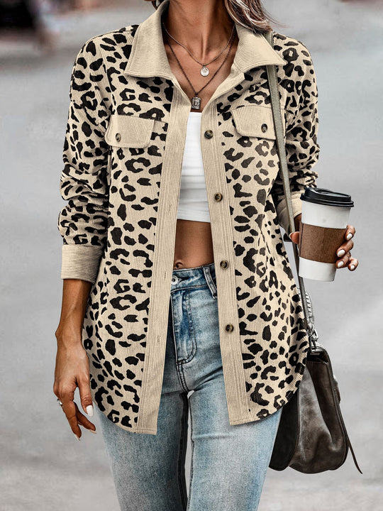 Damen Freizeitjacke mit strukturiertem Leopardenmuster und praktischen Taschen Heidi-Mode