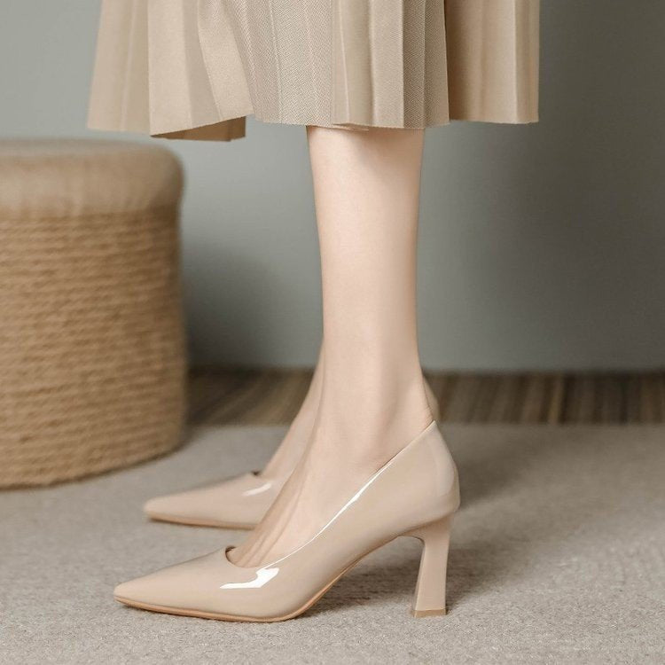 Damen Pumps mit elegantem Blockabsatz und modischem Details Heidi-Mode