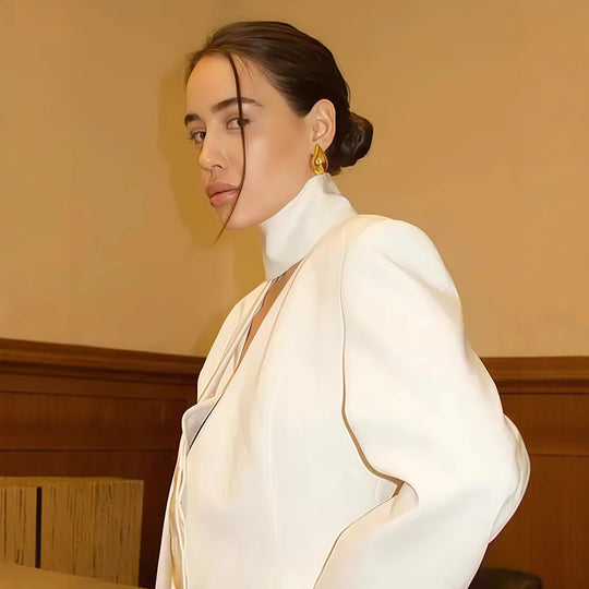 Damen Blazer-Kleid mit tiefem V-Ausschnitt und eleganten langen Ärmeln Heidi-Mode