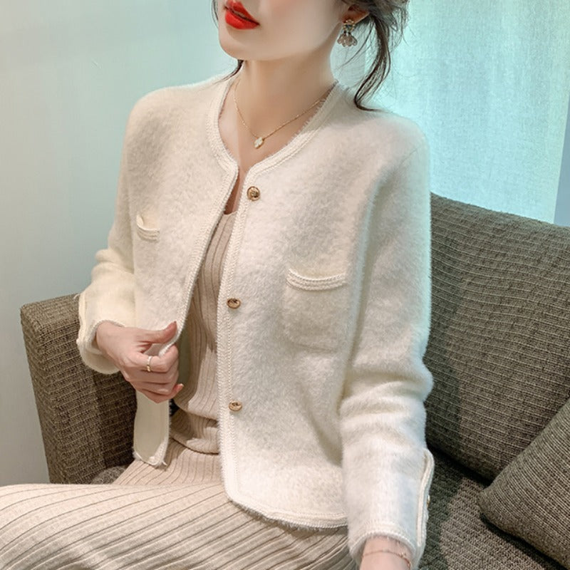 Damen elegante Strickjacke mit goldenen Knöpfen Heidi-Mode