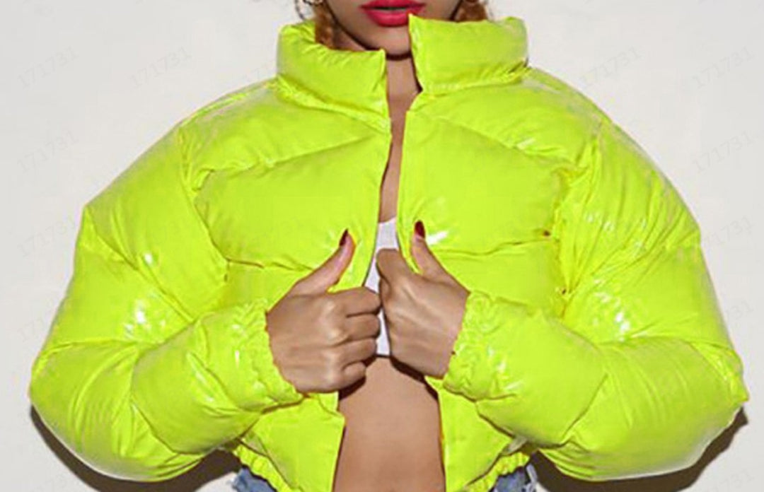 Damen modische kurze Steppjacke mit glänzendem Finish Heidi-Mode