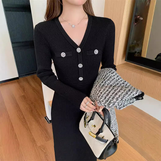Damen Elegantes Maxikleid mit V-Ausschnitt und Knopfdetails Heidi-Mode