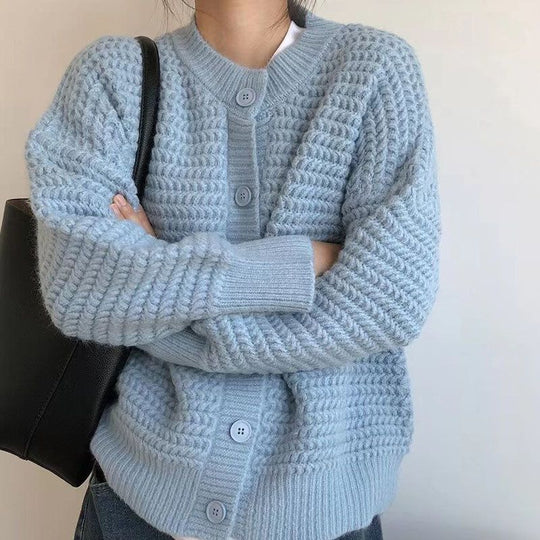 Damen Grobstrickjacke mit Knopfdetails und oversized Schnitt Heidi-Mode