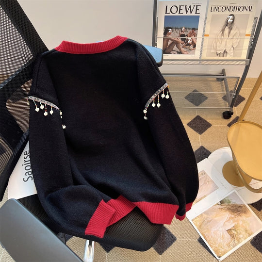 Damen festlicher Strickpullover mit Tannenbaum-Motiv und verspielten Akzenten Heidi-Mode