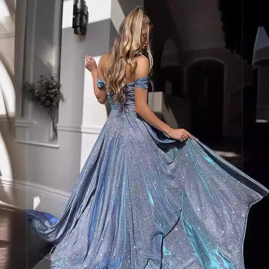 Damen Glamouröses Abendkleid mit schimmerndem Oberteil und floralen Verzierungen Heidi-Mode