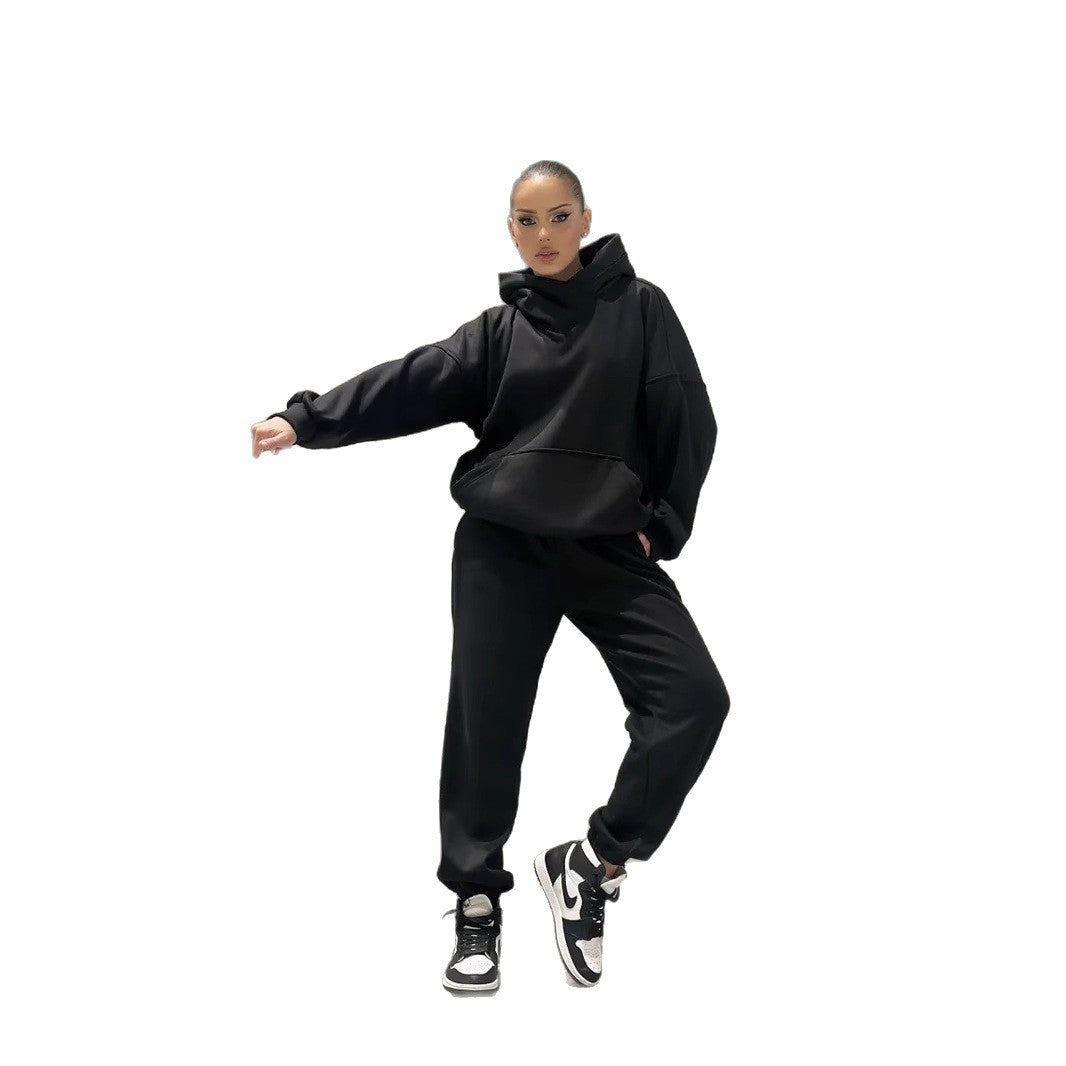 Damen gemütlicher Oversized Hoodie mit intuitivem Kordelzug und passender Jogginghose Heidi-Mode