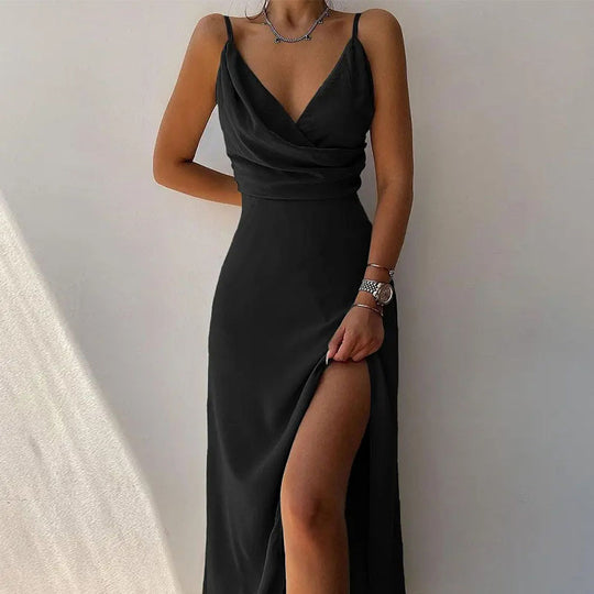 Heidi Mode | Kleid mit Hosenträgern und V-Ausschnitt mit geteiltem Print