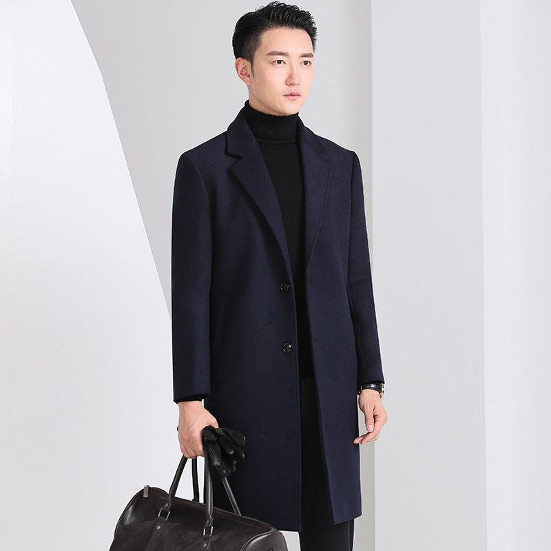 Herren eleganter Wollmantel mit klassischem Schnitt und praktischen Taschen Heidi-Mode