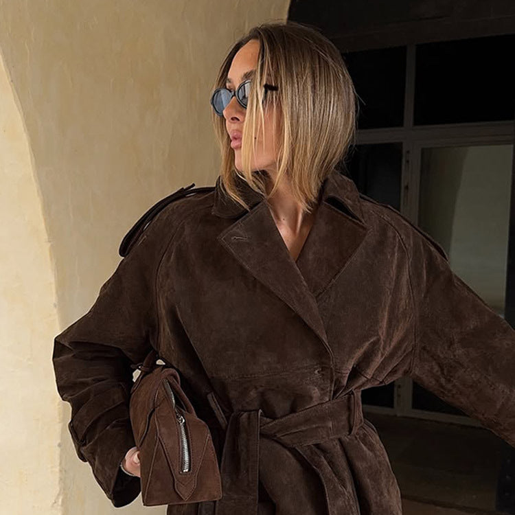 Damen modische Wildlederjacke mit Taillengürtel und voluminösen Ärmeln Heidi-Mode