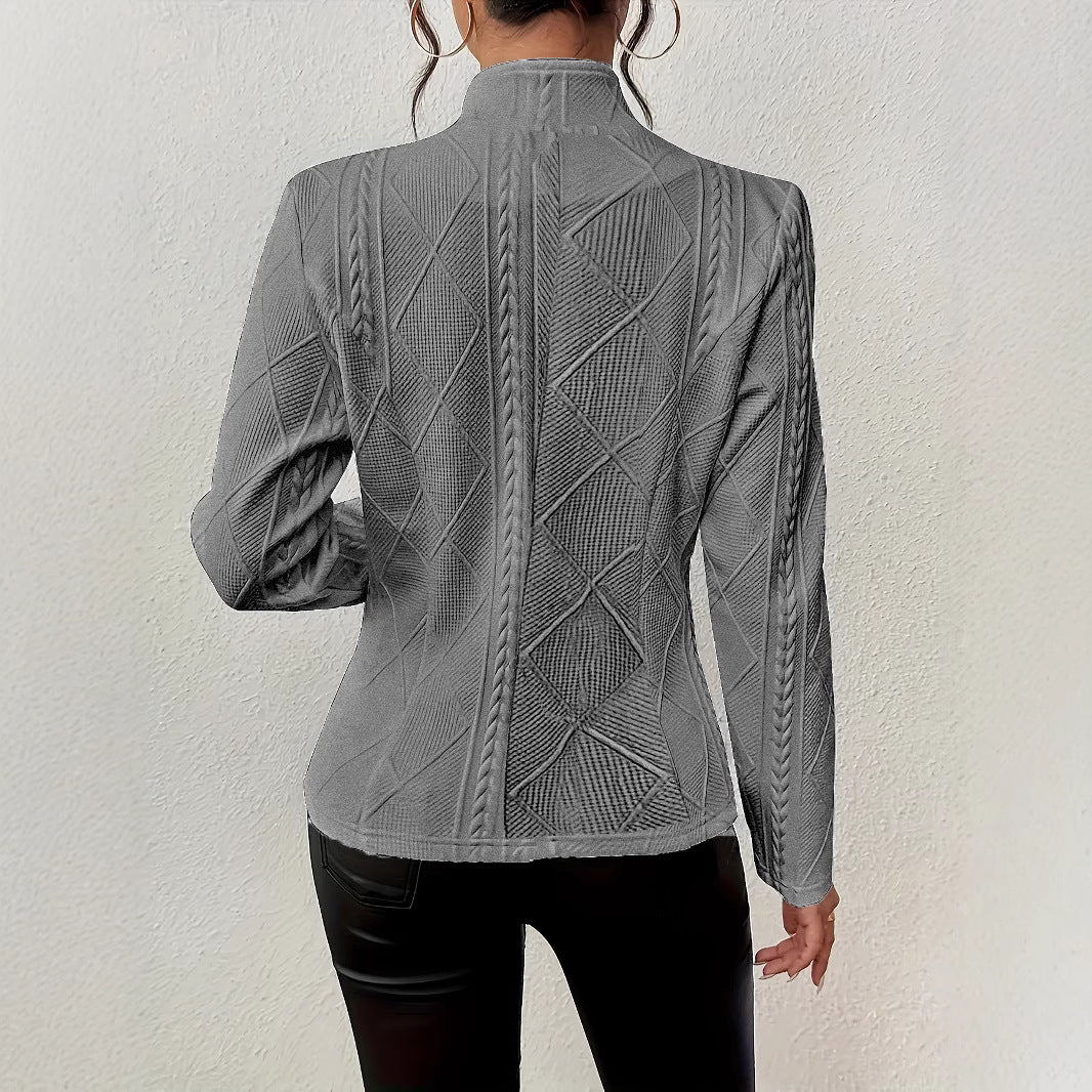 Damen Strickjacke mit modernem Zopfmuster und eleganten Knopfdetails Heidi-Mode