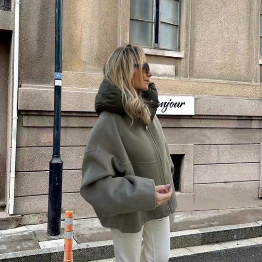 Damen Oversized Sweatjacke mit voluminösen Ärmeln und bequemen Taschen Heidi-Mode