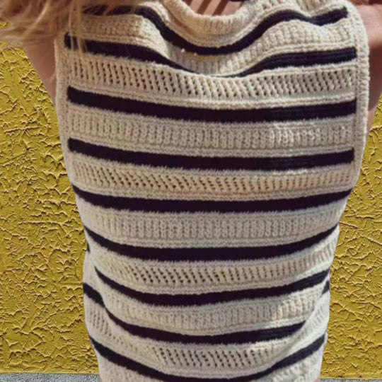 Damen Strickweste mit Streifenmuster und dekorativen Knöpfen Heidi-Mode